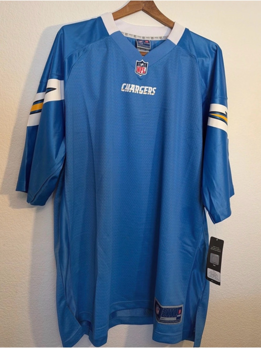 NFL Chargers NWT Men’s Royal Blue Football Jersey with White Accents
